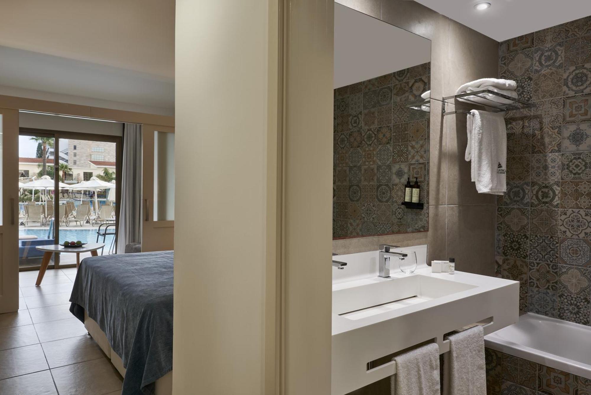 Atlantica Aeneas Resort Ayia Napa Ngoại thất bức ảnh